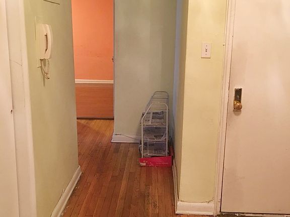 4th image of 4343 Kissena Blvd APT 404