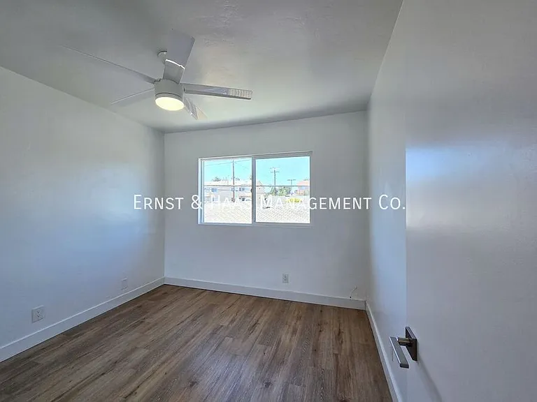 1545 Obispo Ave #8 — Photo 12