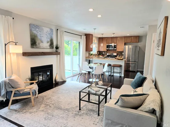 74 Hector Lane, Novato, CA 94949