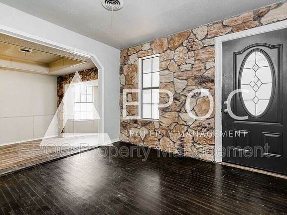 3rd image of 3800 Parker Blvd