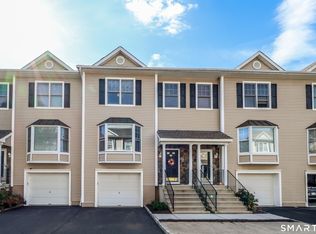 15 Scuppo Rd UNIT 502, Danbury, CT 06811