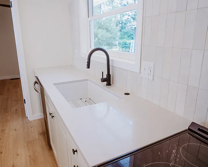 112 Park Ln — Photo 8