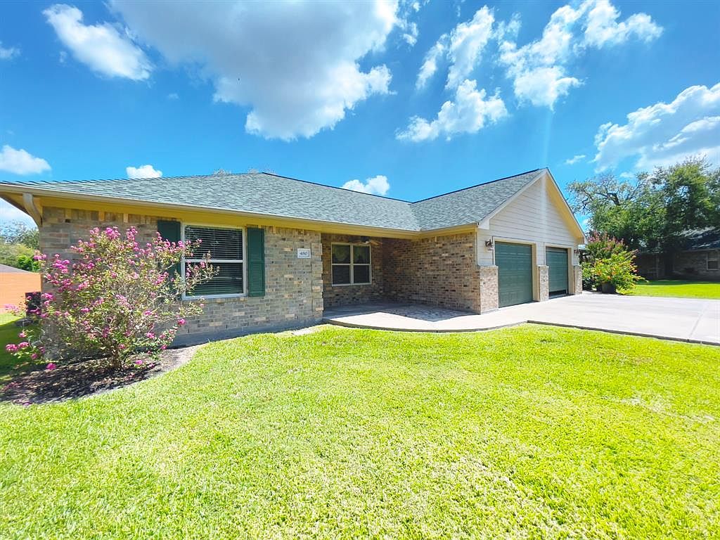 480 W Houston St, Highlands, TX 77562 | MLS #7873496 | Zillow