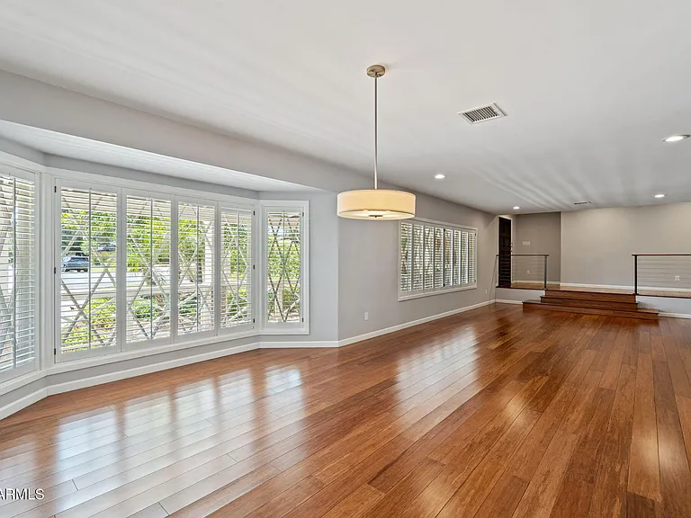 2054 E Rancho Dr — Photo 12