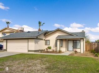 5808 Lenz Ct, Bakersfield, CA 93307