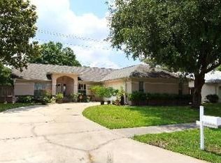 4821 Foxshire Cir, Tampa, FL 33624