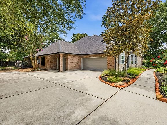 3rd image of 13249 Autumn Ash Dr