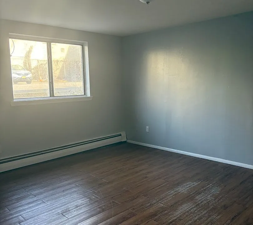 112 16th Ave
