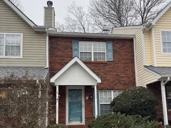 5732 Prescott Ct, Charlotte, NC 28269