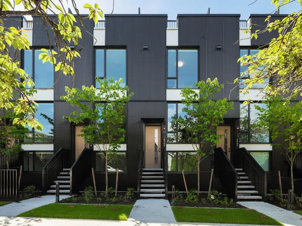 2408 E 12th Ave, Vancouver, BC V5N 1Z9