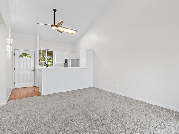 4th image of 75-6081 Alii Dr APT A204