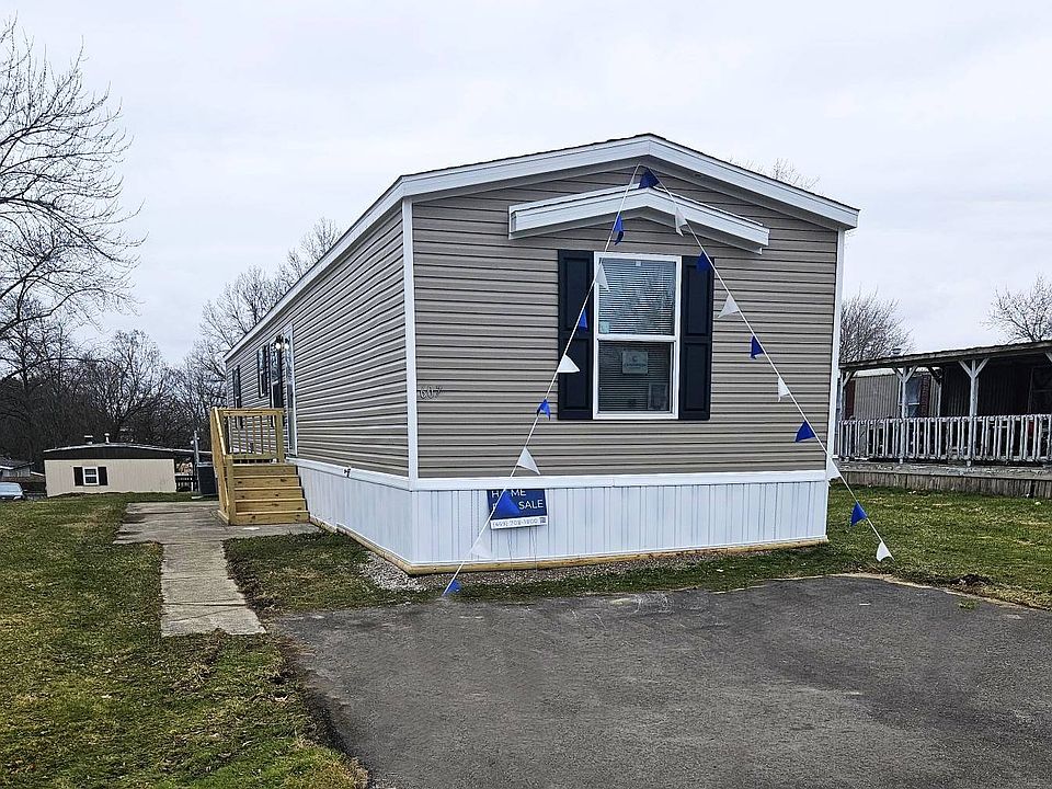 1st image of 607 Skyline Rd W