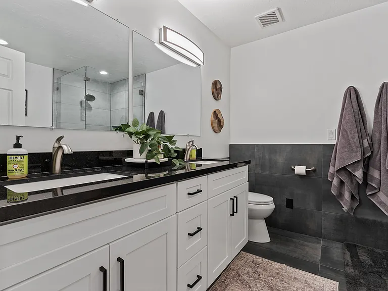 8218 S Wasatch Grove Ln — Photo 16
