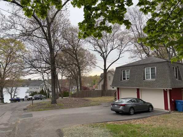 18 A St, Wrentham, MA 02093