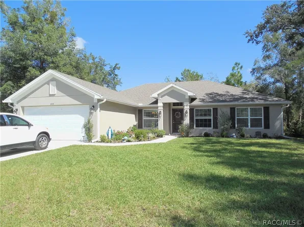 8135 N Ibsen Dr, Dunnellon, FL 34433
