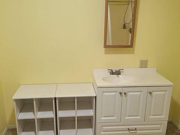 5th image of 60140 Cascadel Dr N