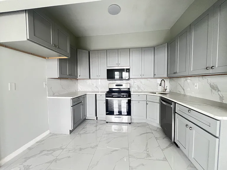 151 Congress St #2 — Photo 6