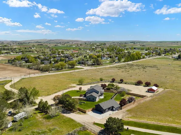 7657 Track Rd, Nampa, ID 83686