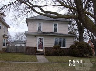 604 Court St, Rockwell City, IA 50579