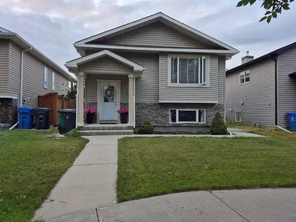 45 S Sunridge Blvd W, Lethbridge, AB T1J 0T1
