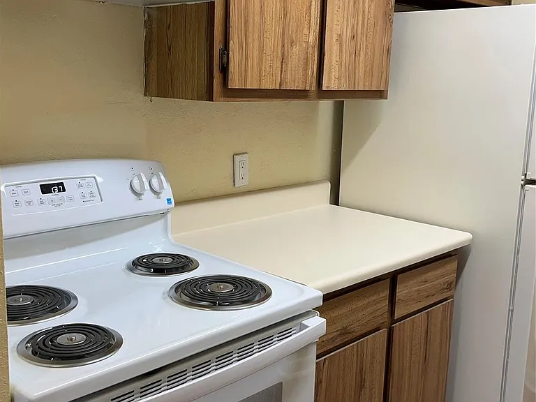 3919 Fairmont Pkwy #200 — Photo 15