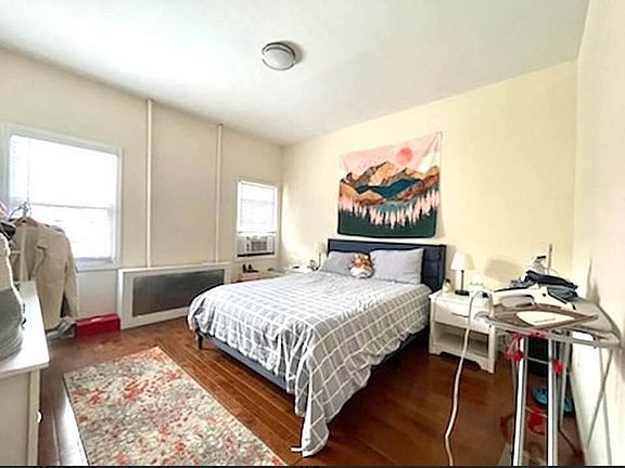 5th image of 937 Manhattan Ave Floor 3