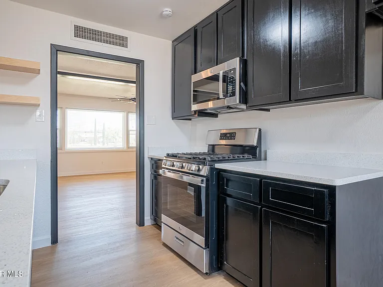 204 Balboa Rd — Photo 8