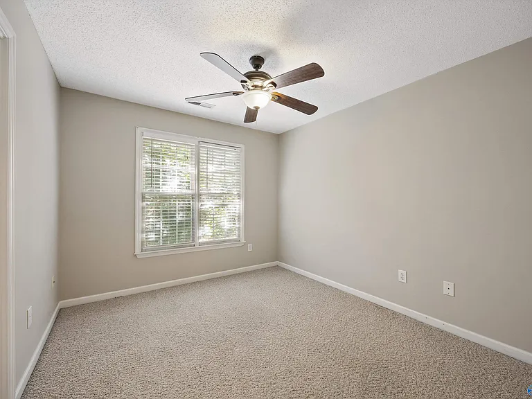 115 Medicine Bend Ct — Photo 12