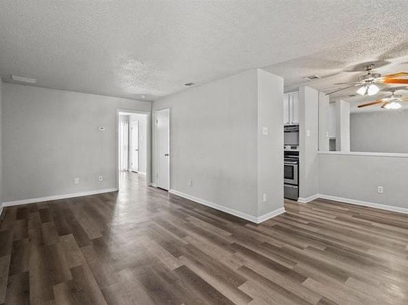 4502 Gaston Ave APT 317