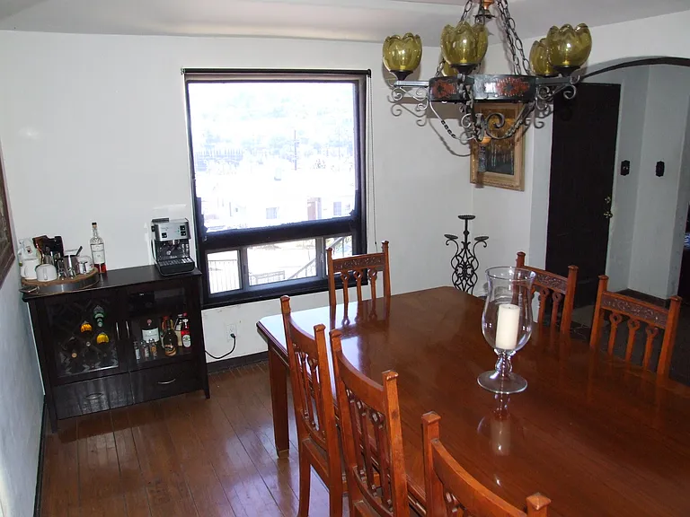 4307 York Blvd — Photo 14