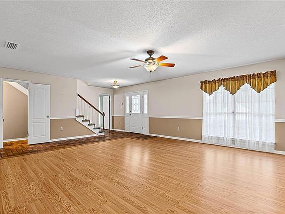 4th image of 6104 Scenic West Dr