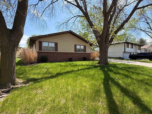 4th image of 5637 Dogwood Dr