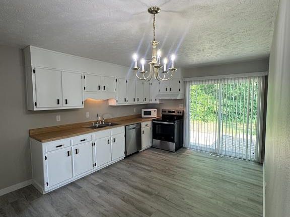 2nd image of 6407 Wallaby Ct