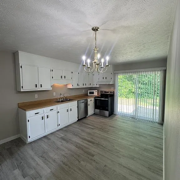6407 Wallaby Ct — Photo 2