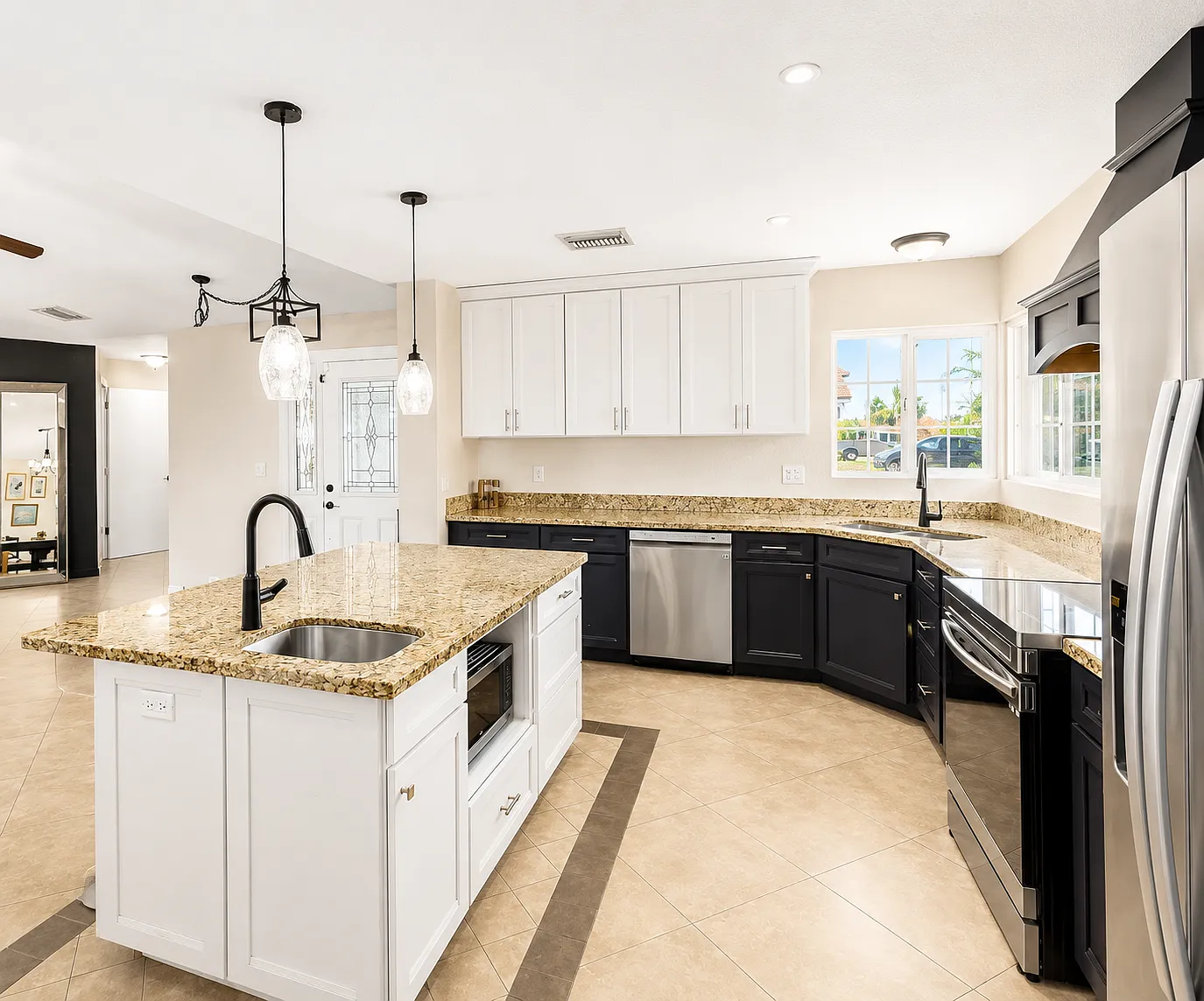 5 bed, 3476 sqft, $950 — Photo 3