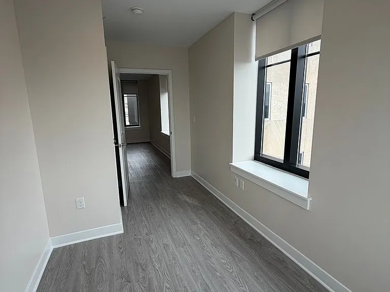 65 W Broad St — Photo 85