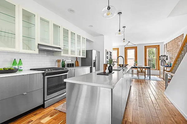 Sold by Compass | media 4