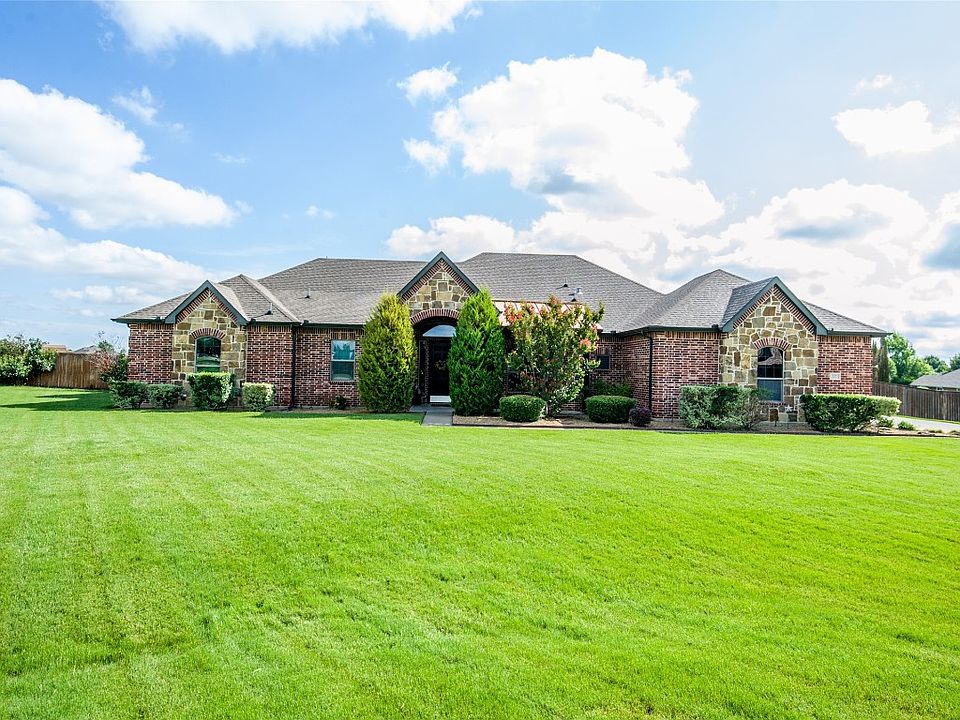 1st image of 127 Loycie Cir