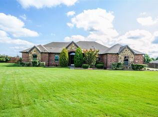 127 Loycie Cir, Waxahachie, TX 75165