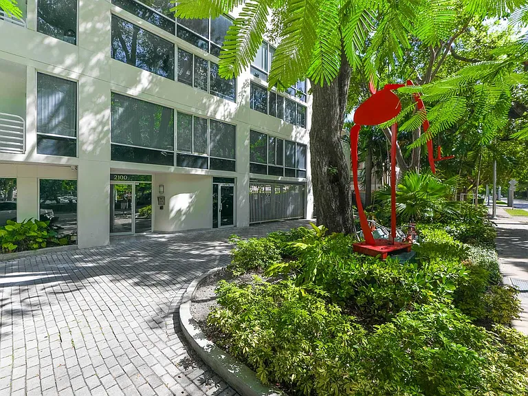 2100 Brickell Ave #305 — Photo 5