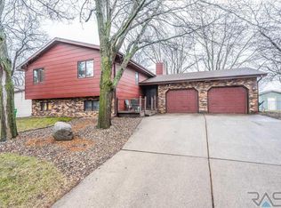 6005 W 32nd St, Sioux Falls, SD 57106