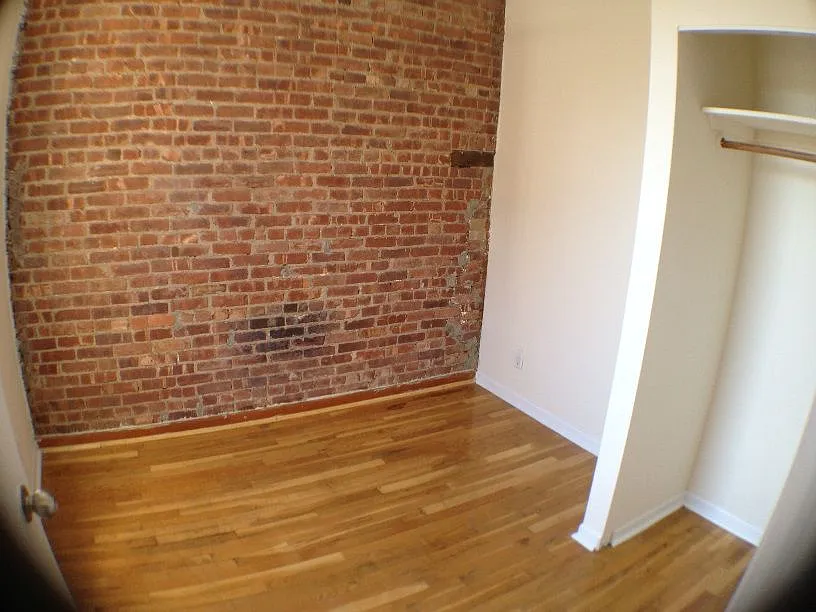 305 E 108th St APT 2F photo 1