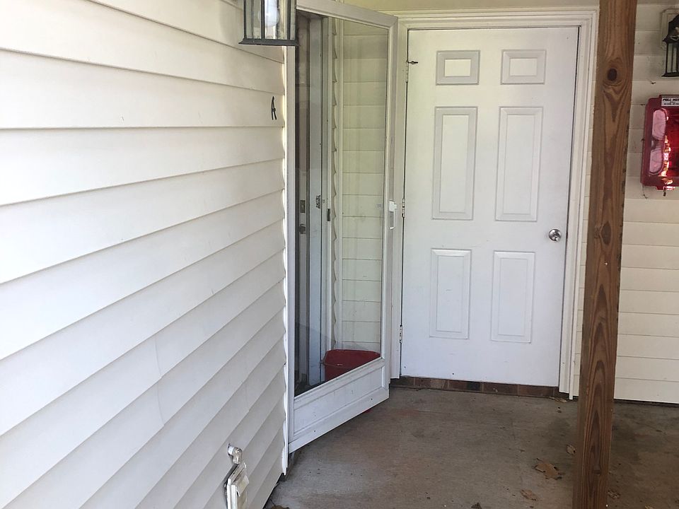 1st image of 4221D Edith Ln