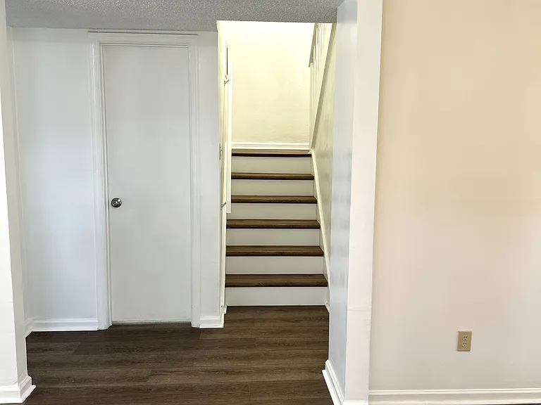 874 Jamestown Landing Rd — Photo 19