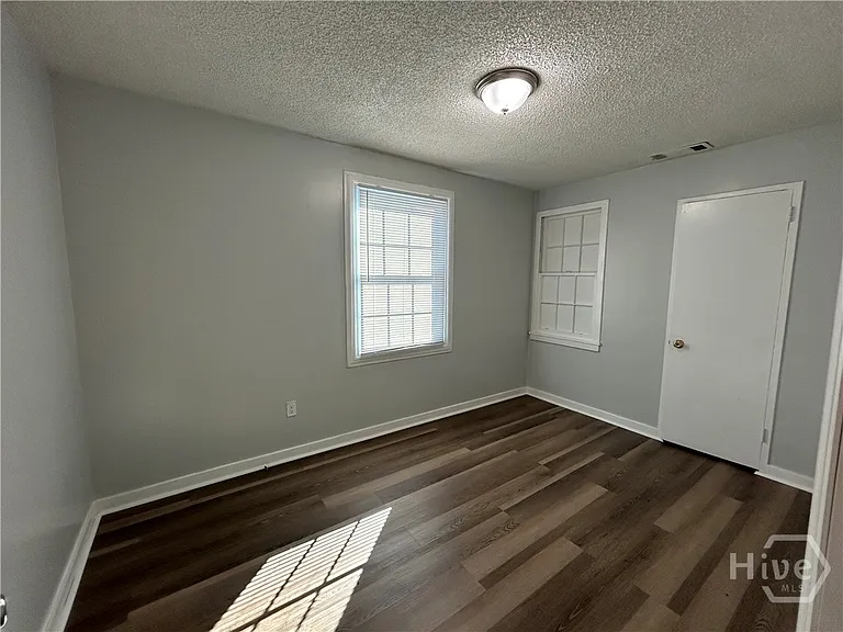 3715 Skidaway Rd — Photo 15