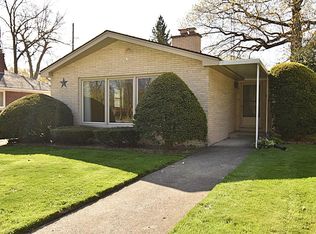 5015 Harrison Rd, Kenosha, WI 53142