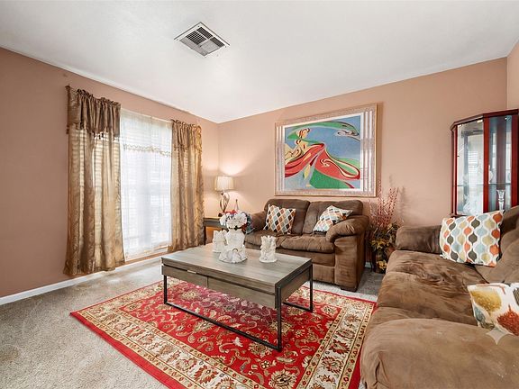 3rd image of 1309 Sunset Dr