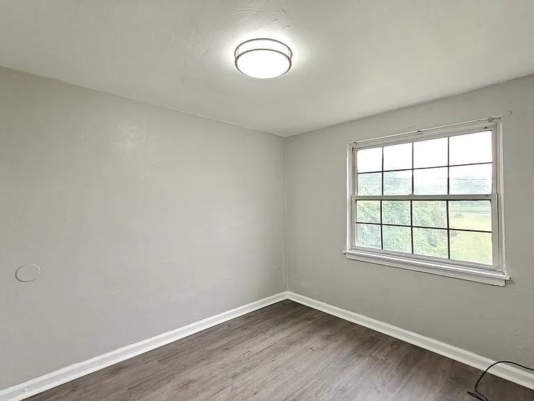 120 Yorke St #3 — Photo 4
