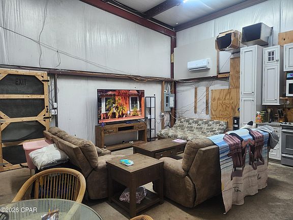 5th image of 1529 Azo Ln