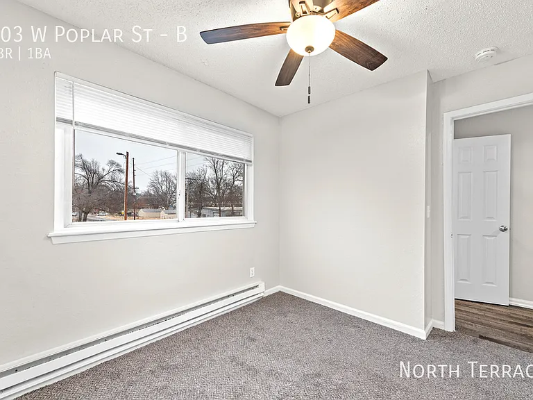 Poplar Place — Photo 33